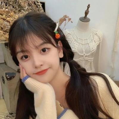 多莉·巴顿的七彩圣诞：爱之圣环